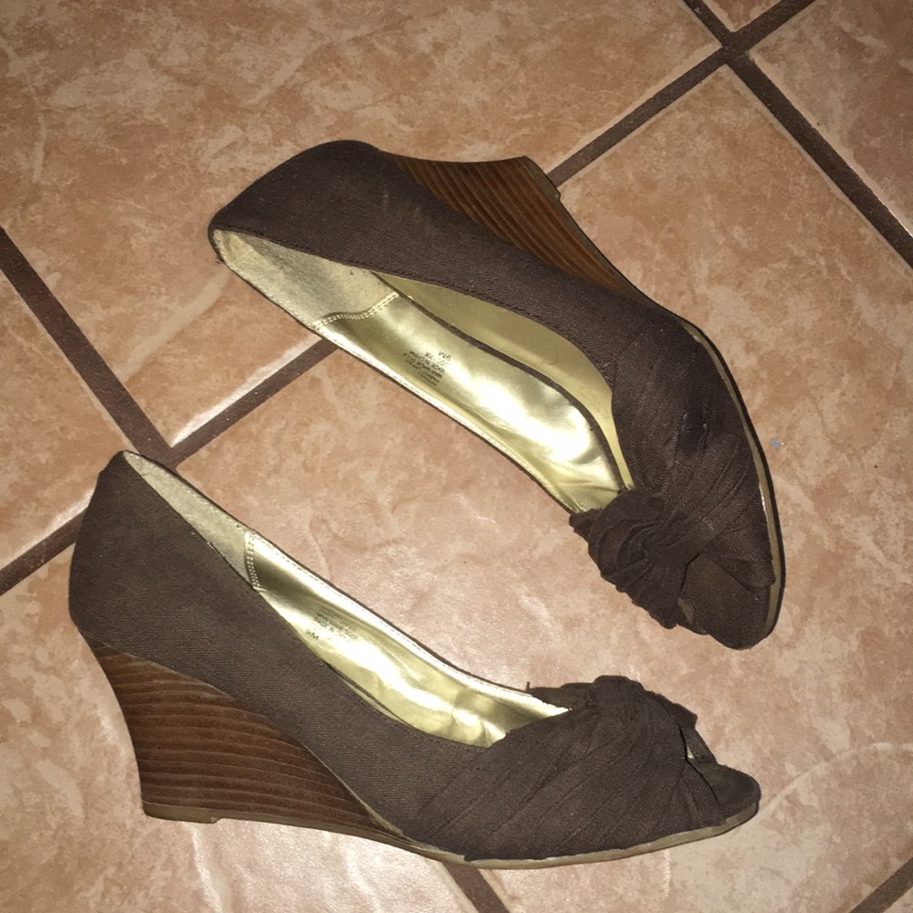Bandolino Wedges